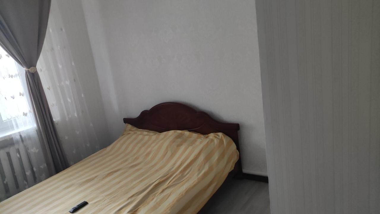 Хостел На Барахолки Almatî Exterior foto